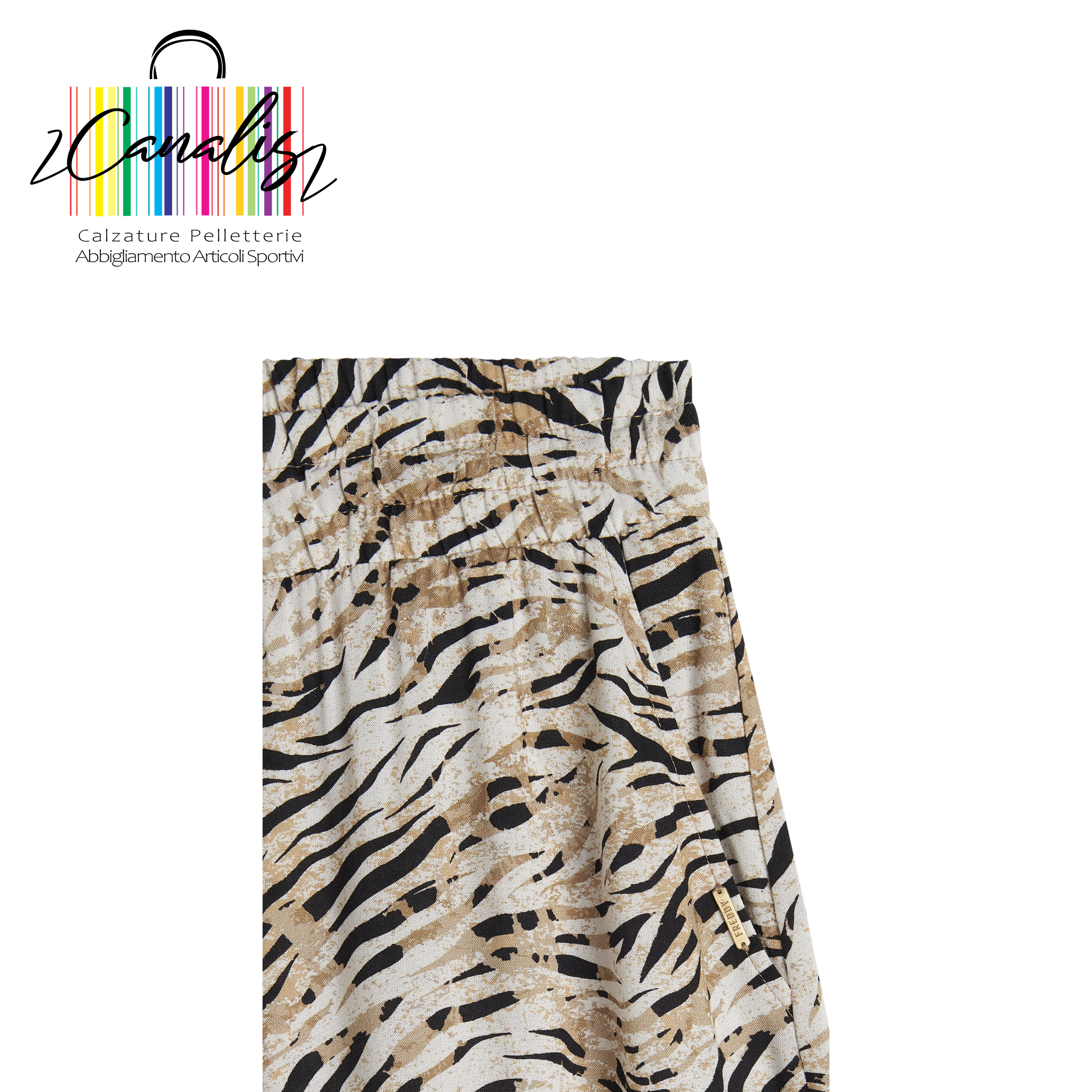 S25WSLP6C FREDDY
Pantaloni corti in viscosa animalier con vita elasticizzata