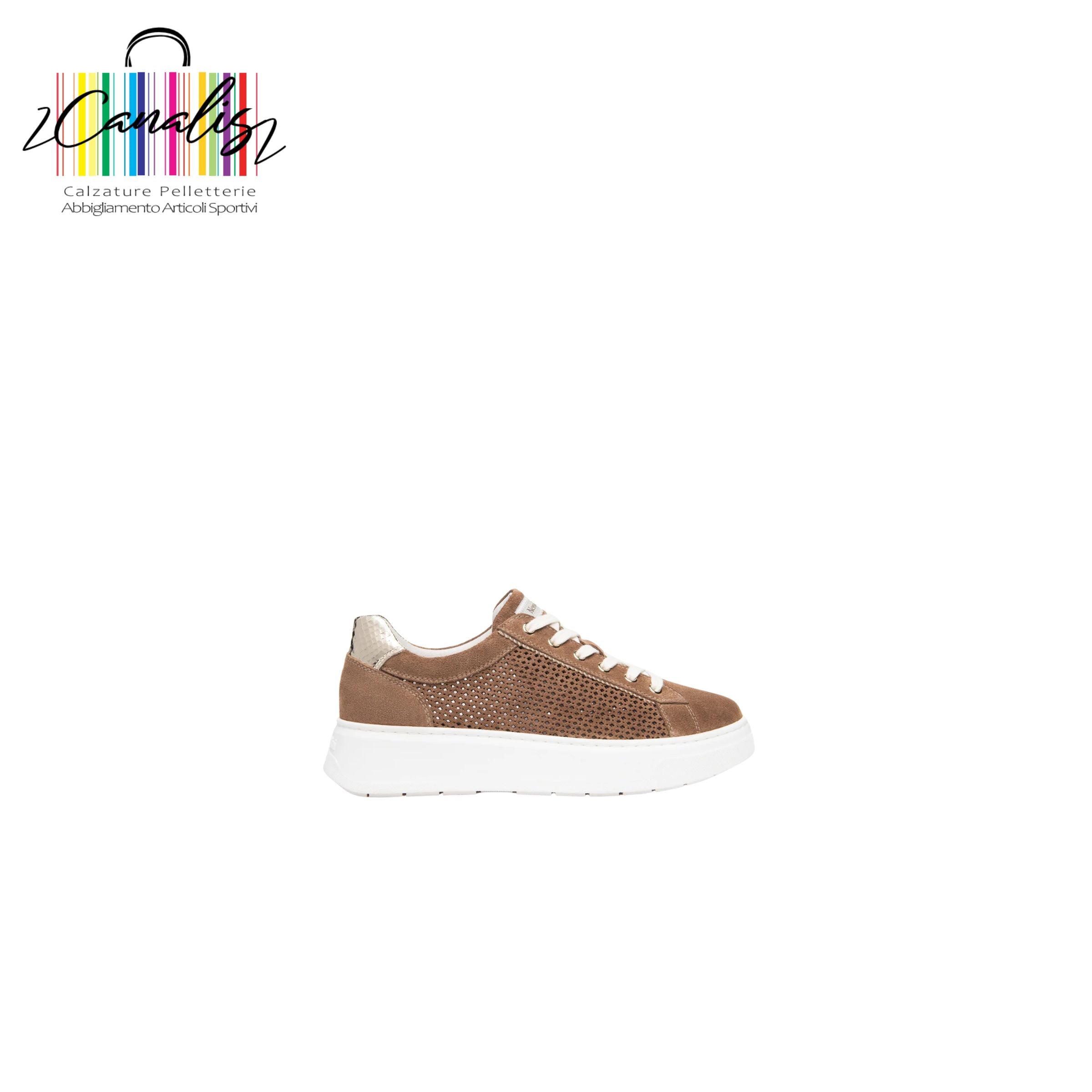 E615273D 442 NeroGiardini
Sneakers da donna in pelle scamosciata e tessuto tecnico