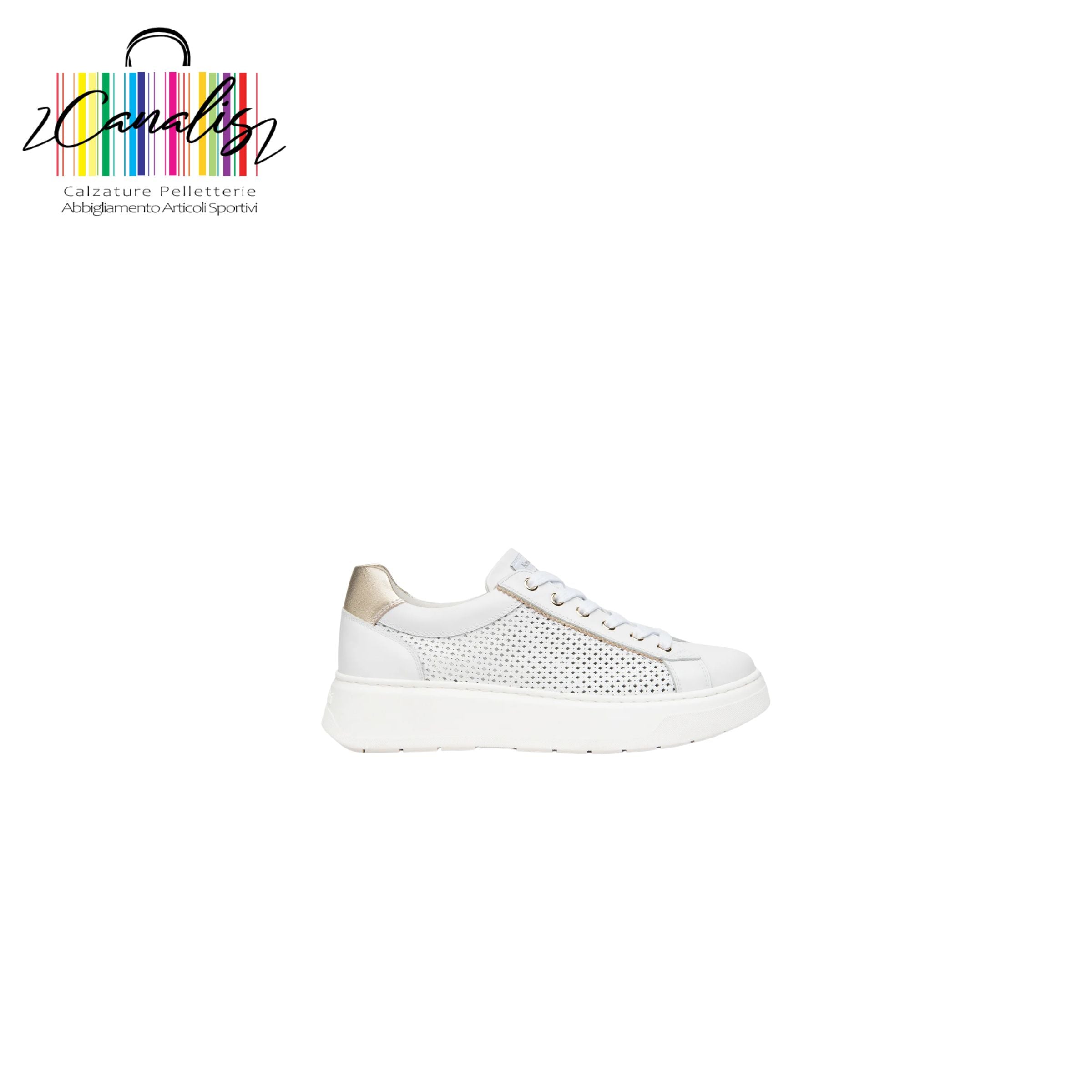 E615274D 707 NeroGiardini
Sneakers da donna in pelle e tessuto tecnico